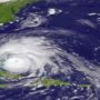 North Carolina: hurricane Irene hit Atlantic beach and killed one person.