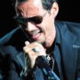 Marc Anthony in tears on stage of Miami.