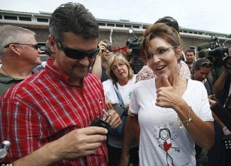 Sarah Palin is about to lose both her marriage and her political career after the recent release of her explosive biography