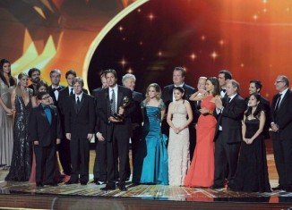 The cast and crew of Modern Family at Emmy Awards 2011