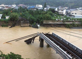 Wakayama, an iron bridge over the Nachi River in Nachikatsuura town