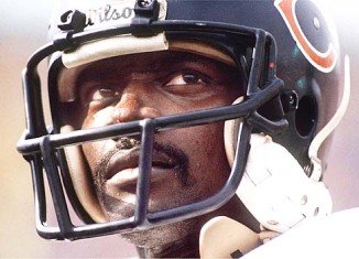 His cancer was in a stage that did not benefit from liver transplant, but Walter Payton spent his final months as an advocate for organ transplants.