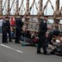 Brooklyn Bridge: police arrested over 700  protesters who took the roadway.