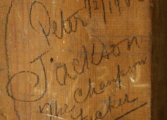 A filthy message dated 1902 and scrawled on a wooden pillar beside the front door has been uncovered during a £12 million ($18 million) restoration of Kensington Palace