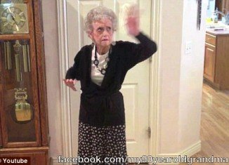 In Whitney Houston's honor, the 90-year-old granny Jeanne, who suffers from severe macular degeneration, dances her heart out to the late singer's hit song “I wanna dance with somebody”
