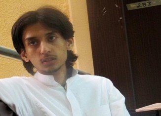 Saudi journalist Hamza Kashgari has been deported by Malaysian authorities over the accusations of insulting the Prophet Muhammad in a tweet