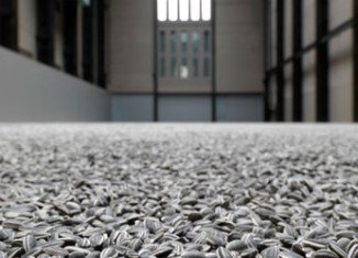 London gallery Tate Modern bought Chinese artist Ai Weiwei's "sunflower seeds", a work made up of 10 tons of porcelain seed replicas