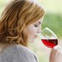 How a glass of red wine may help prevent weight gain