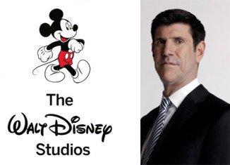 Rich Ross, the head of Disney film-making studio, has resigned as chairman a month after the film John Carter became one of the company's biggest flops