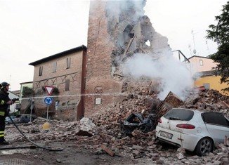 A new earthquake has shaken northern Italy, centred on the Emilia region, where a quake on May 20 killed seven people and damaged many buildings