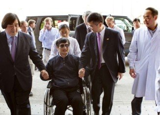 China says activist Chen Guangcheng can apply to study abroad, potentially indicating a way out of the diplomatic crisis with the US over him