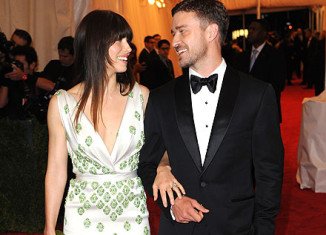 Justin Timberlake and Jessica Biel celebrated their engagement at a cocktail party hosted by Jessica's stylist, Estee Stanley, at her Los Angeles home