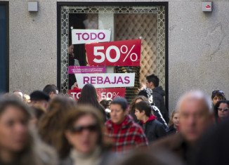 Spain’s retail sales dived in April, showing the biggest fall since the figures started being collected in 2003