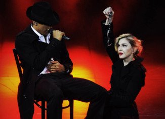 Madonna has said the angry reaction from a crowd at her recent 45-minute Olympia show in Paris was from "thugs who were not my fans