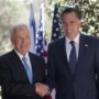 Mitt Romney backs Israeli decision over Iran nuclear concerns