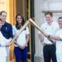 Olympics 2012: Olympic torch welcomed to Buckingham Palace