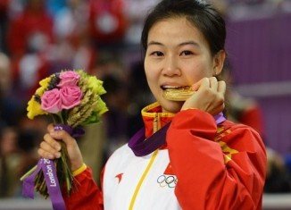 Yi Siling won first gold medal of the London 2012 Olympics in the women's 10 m air rifle