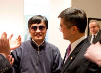 Chinese dissident Chen Guangcheng has left the US embassy in Beijing after taking refuge there for a week