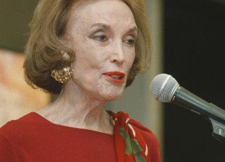 Helen Gurley Brown, the editor-in-chief of Cosmopolitan Magazine and author of Sex and the Single Girl, has died at 90 at a New York hospital