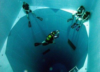 Located in Brussels in Belgium, Nemo 33, the world's deepest swimming pool, contains a whopping 660,500 gallons