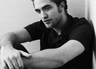 Robert Pattinson is scheduled to give his first interview next week on August 15 since news of his cheating girlfriend Kristen Stewart surfaced