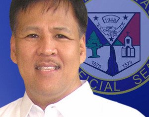 The body of Jesse Robredo, Philippine Interior Secretary, has been recovered from the sea after a plane he was travelling in crashed