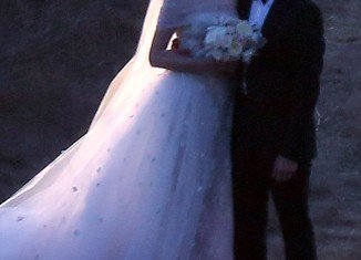 Anne Hathaway has married Adam Shulman in Big Sur