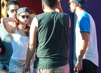 Kristen Stewart and Robert Pattinson have been pictured together for the first time since news broke of her affair with married director Rupert Sanders back in July