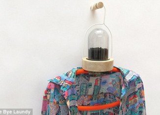 Lisa Marie Bengtsson designed a hanger that contains specialized charcoal capsules to freshen-up your clothes when you are too lazy to give them a full wash
