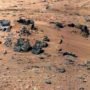 Curiosity rover to scoop Martian soil
