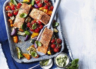 Roast salmon with peppers and pesto cream