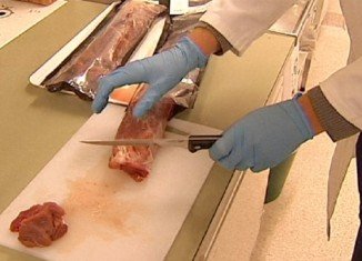 Sweden's National Food Agency has issued a warning after as much as 20 tons of meat labeled as beef turned out to be colored pork