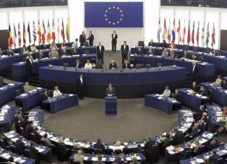 The European Parliament has rejected the 27 EU governments' position on next year's EU budget