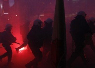Clashes broke out in Warsaw between riot police and right-wing nationalists during a Polish Independence Day march