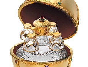 One Christmas gift which is sure to please the most demanding of recipients is the super premium vodka housed in a Faberge-inspired gold egg