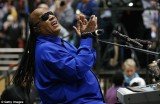 Stevie Wonder opened a rally for Barack Obama by rocking the arena at the University of Cincinnati with a rendition of Keep on Running