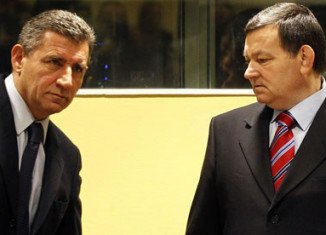 The Hague war crimes court has acquitted Croatian generals Ante Gotovina and Mladen Markac charged with atrocities against Serbs in the 1990s