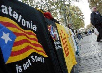 Voters in Spanish region of Catalonia have given a majority to parties seeking Catalan independence