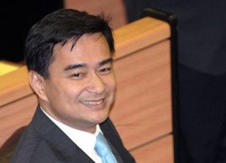 Abhisit Vejjajiva, the former Thai prime minister, has been charged with murder over the death of a taxi driver shot by soldiers during political violence