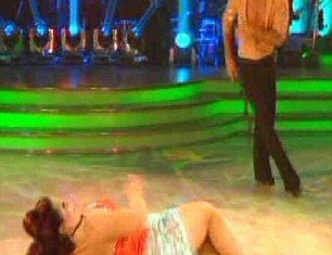 During Strictly Come Dancing semi-final on Saturday evening Lisa Riley and her professional dance partner Robin Windsor had the audience laughing for all the wrong reasons