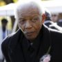 Nelson Mandela in hospital to undergo tests