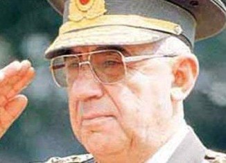 General Ismail Hakki Karadayi, former Turkish army chief, has been detained over a military intervention that ousted a pro-Islamist government in 1997