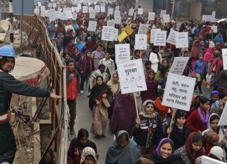 Thousands of women have taken part in a march in Delhi to protest against the recent gang rape of a 23-year-old medical student