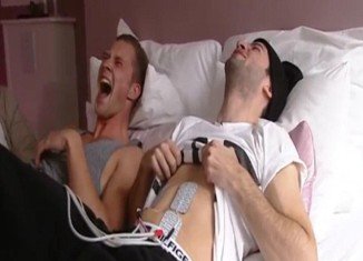 Two Dutch male presenters, Dennis Storm and Valerio Zena, volunteered to experience labor pains for a skit on their TV show