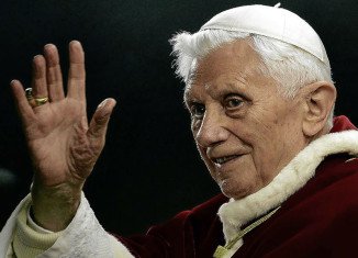 Pope Benedict XVI has vowed "unconditional obedience and reverence" to his successor