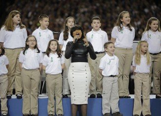 Sandy Hook Elementary School students and Jennifer Hudson sang an emotional rendition of America The Beautiful at Super Bowl XLVII