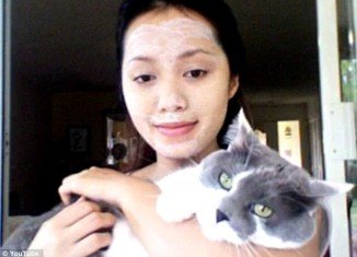 Self-taught beauty expert Michelle Phan claims pasting kitty litter on your face will shrink pores, prevent acne and leave skin feeling extremely soft