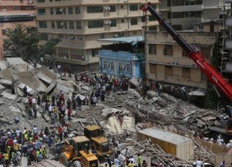 At least 17 people have been killed after a multi-storey building collapsed in the centre of Dar es Salaam on Friday morning