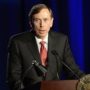 David Petraeus apologizes for extramarital affair with Paula Broadwell