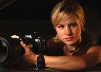 Fans of cancelled TV series Veronica Mars have raised $2 million to help bring the show to the big screen